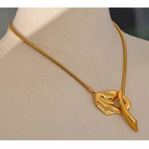 ✨ Modern Gold Knot Pendant Necklace ✨